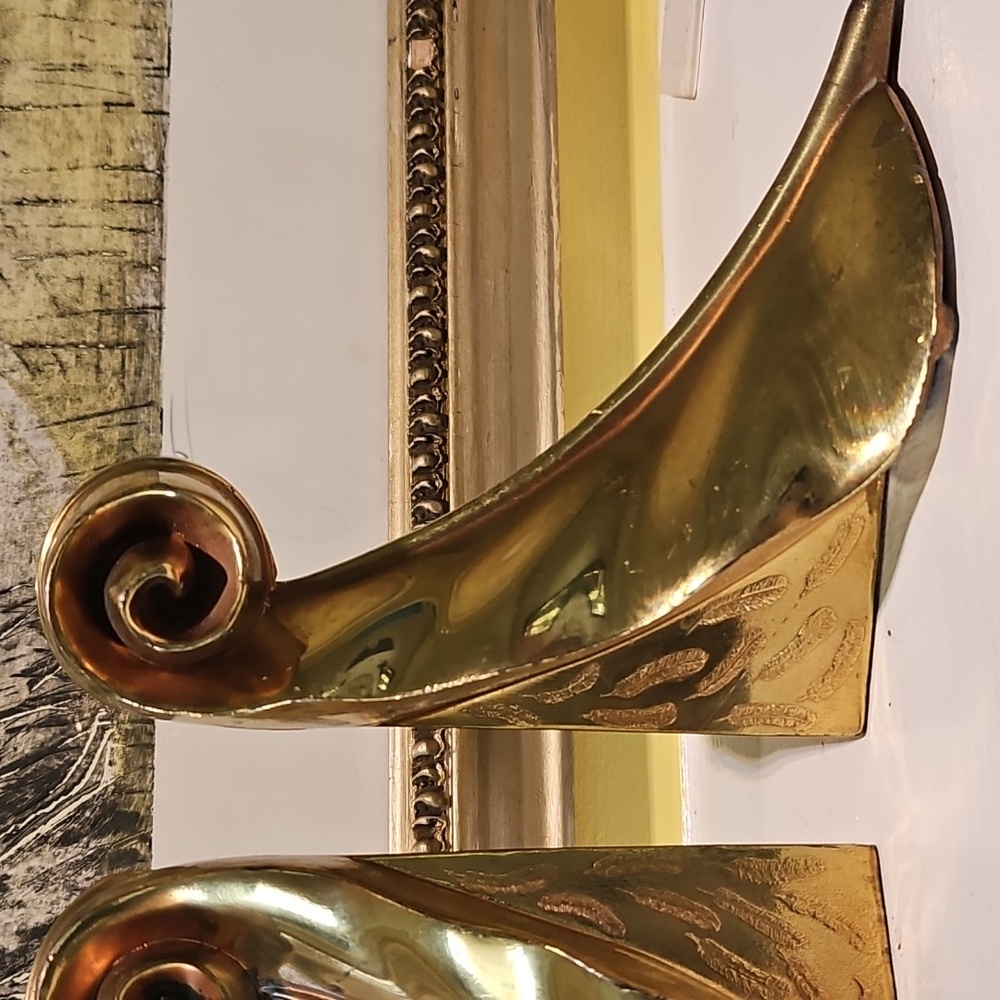 Brass Overlay Scrolled Feathers Bookends 2 - Picture 2 of 8